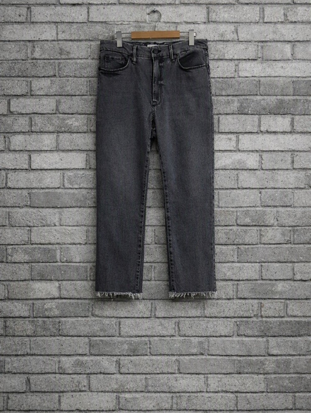 GOOD AMERICAN KICK FLARE JEANS 12/31 GRAY DENIM